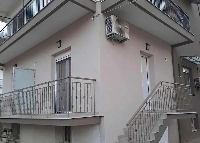 Lydia's Апартаменты Триполис